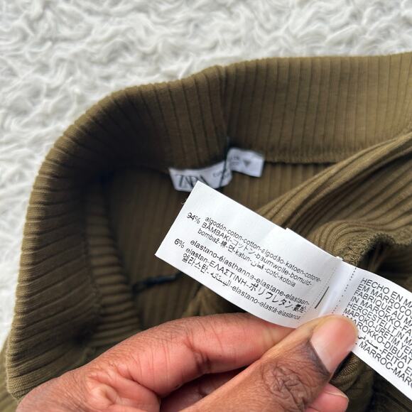 Zara Olive Green Ribbed Boot Cut Pants with Attached Waist Buckle Detail Size M - Picture 6 of 6